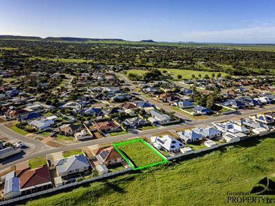 35 Wahn Avenue, Waggrakine WA 6530