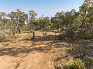 130 Powder Bark Rd, Toodyay WA 6566