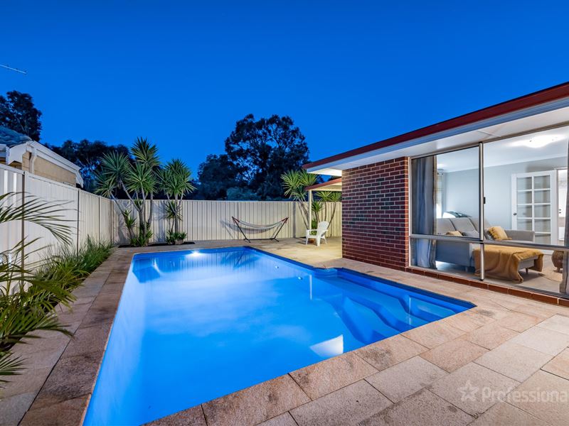107 Roxburgh Circle, Kinross