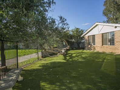 129 Ewart Street, Midland WA 6056