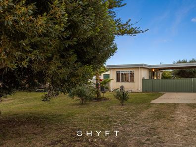 17A Walker Avenue, Lancelin WA 6044