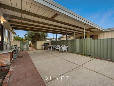 17A Walker Avenue, Lancelin WA 6044