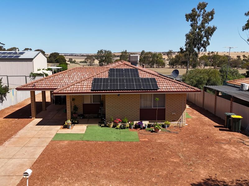 37 Powell Crescent, Quairading