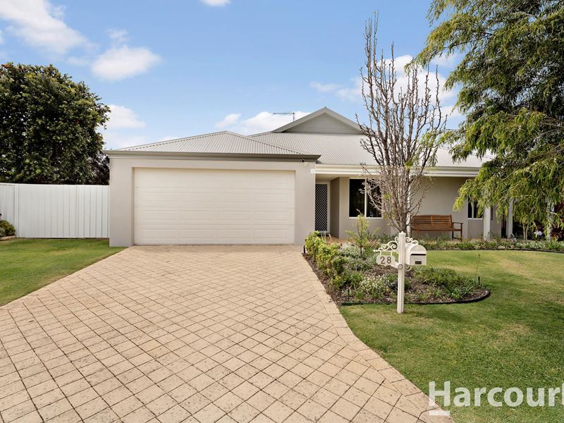 28 Senecio Way, Halls Head WA 6210