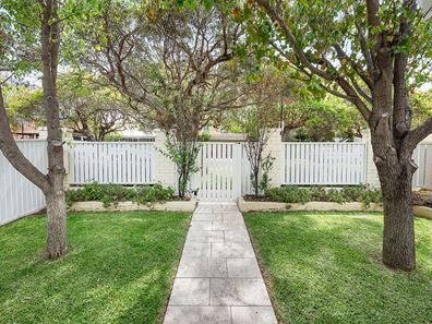 32 Kanimbla Road, Nedlands WA 6009