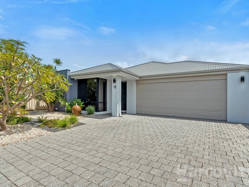 13 Damperia Green, Sinagra WA 6065