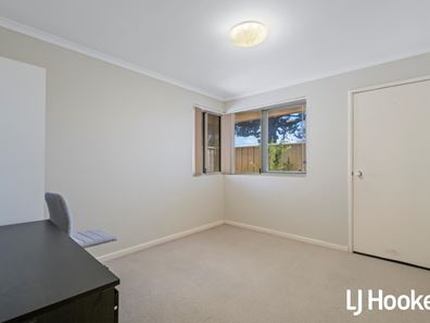 37 Whitlock Rd, East Cannington WA 6107