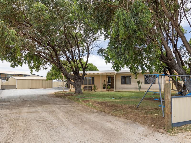 8 Castilla Way, Cervantes WA 6511