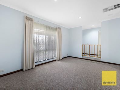 9 Petrel Court, Huntingdale WA 6110