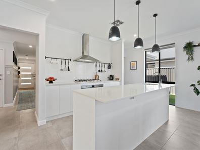 10 Bloomfield Parkway, Baldivis WA 6171