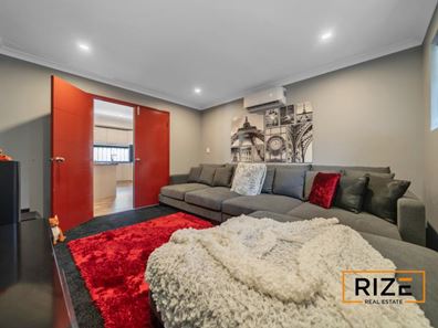 21 Sandridge Street, Banksia Grove WA 6031