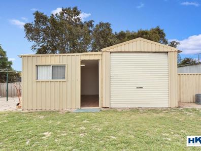21 Whitfield Drive, Two Rocks WA 6037