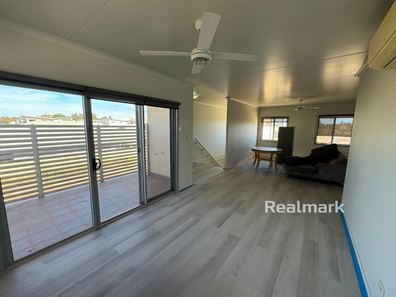 18 Kingsmillii Loop, Newman WA 6753