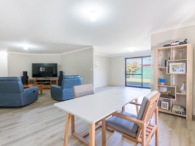 36 Bordeaux Ramble, Port Kennedy WA 6172