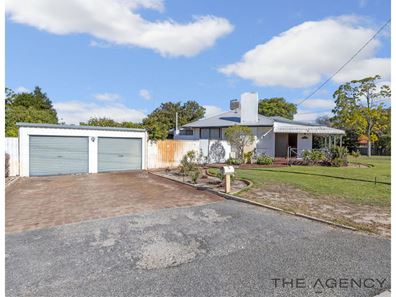 2 Peacock Street, Cloverdale WA 6105