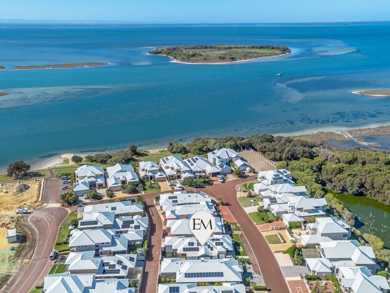 10 Conservation Loop, Erskine