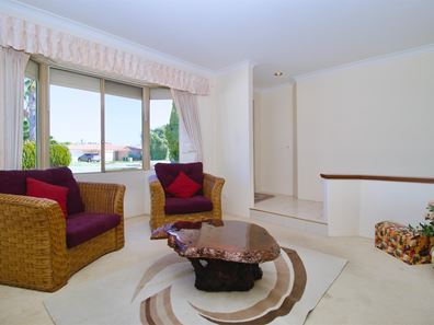 27 Lakemba Way, Waikiki WA 6169