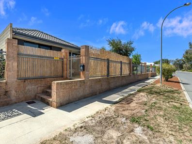 48 Burdekin Turn, Hilbert WA 6112