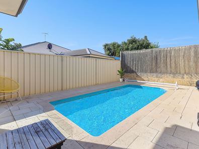7 Kerkeri Heights, Lakelands WA 6180