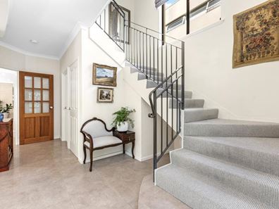 4 Lantana Avenue, Mount Claremont WA 6010