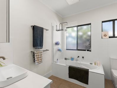 1 Spoonbill Avenue, Djugun WA 6725