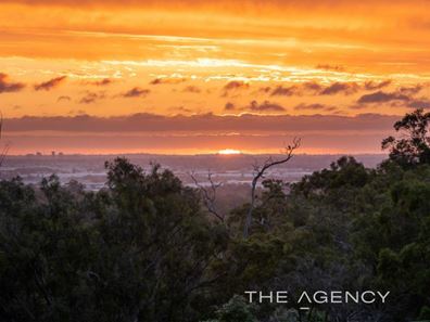 52 Zamia Road, Gooseberry Hill WA 6076