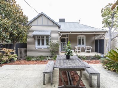 49 London Street, Mount Hawthorn WA 6016