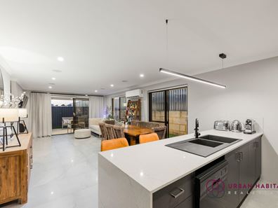 4 Coracina Vista, Wellard WA 6170
