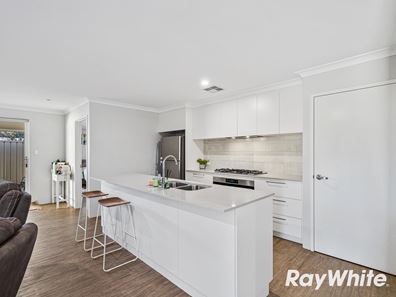 36B Derek Road, Coodanup WA 6210