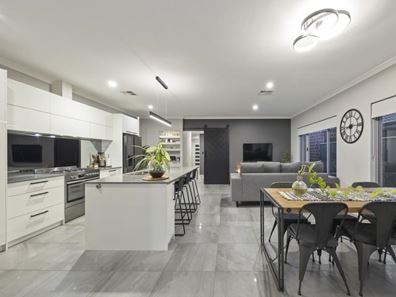 6 Underclub Road, Yanchep WA 6035