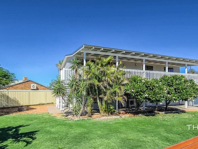 14 Batavia Circle, Kalbarri WA 6536