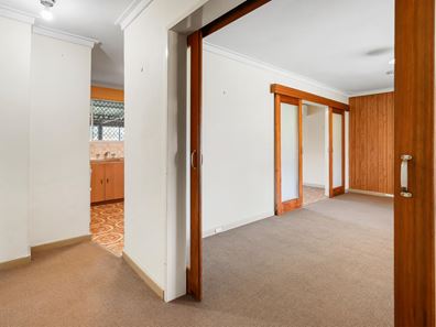 7 Moat Street, Mandurah WA 6210