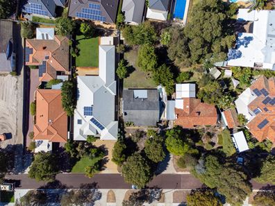 33 Godwin Avenue, Manning WA 6152