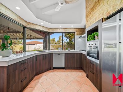 20 Chifley Place, Huntingdale WA 6110