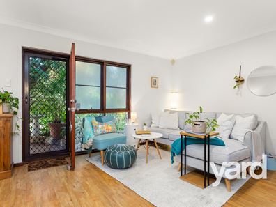 4/196 Preston Point Road, Bicton WA 6157