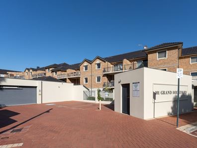 43/101 Grand Boulevard, Joondalup WA 6027