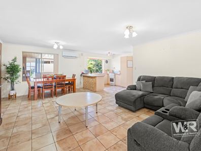 34 McGonnell Road, Orana WA 6330