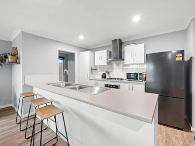 2 Setosa Loop, Byford WA 6122