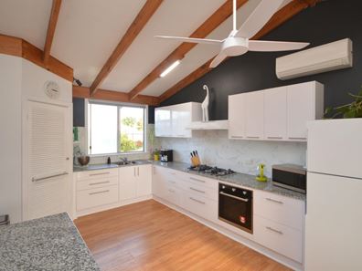 13 Linley Road, Wannanup WA 6210