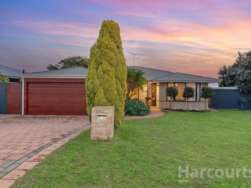 43 Macnaughton Crescent, Kinross