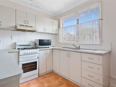 16 Warman Way, Victory Heights WA 6432
