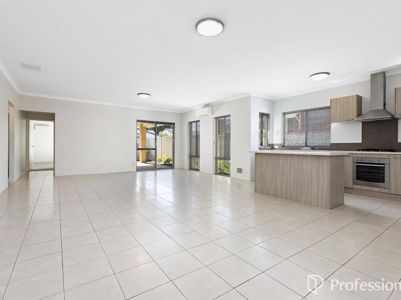 15 Bradley Street, Yokine WA 6060