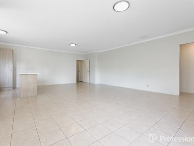 15 Bradley Street, Yokine WA 6060
