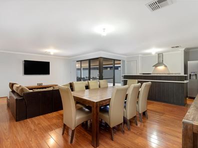 14 Chipping Crescent, Wellard WA 6170