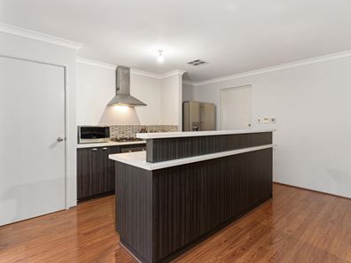14 Chipping Crescent, Wellard WA 6170