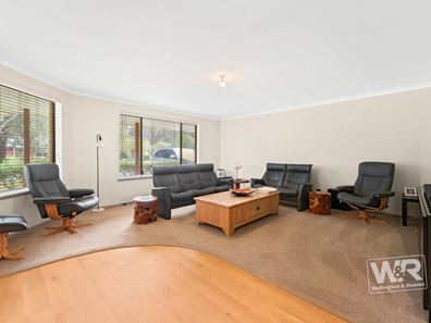 4 Spring Street, Little Grove WA 6330
