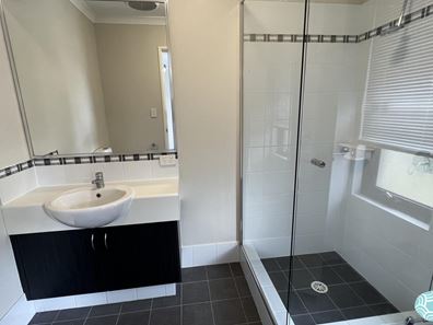 27A Woodley Way, Parmelia WA 6167