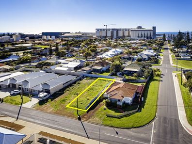 15 Dampier Street, Beachlands WA 6530