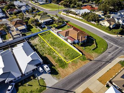 15 Dampier Street, Beachlands WA 6530