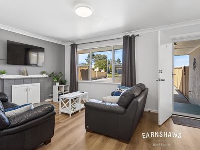 27 Caladenia Way, Koongamia WA 6056